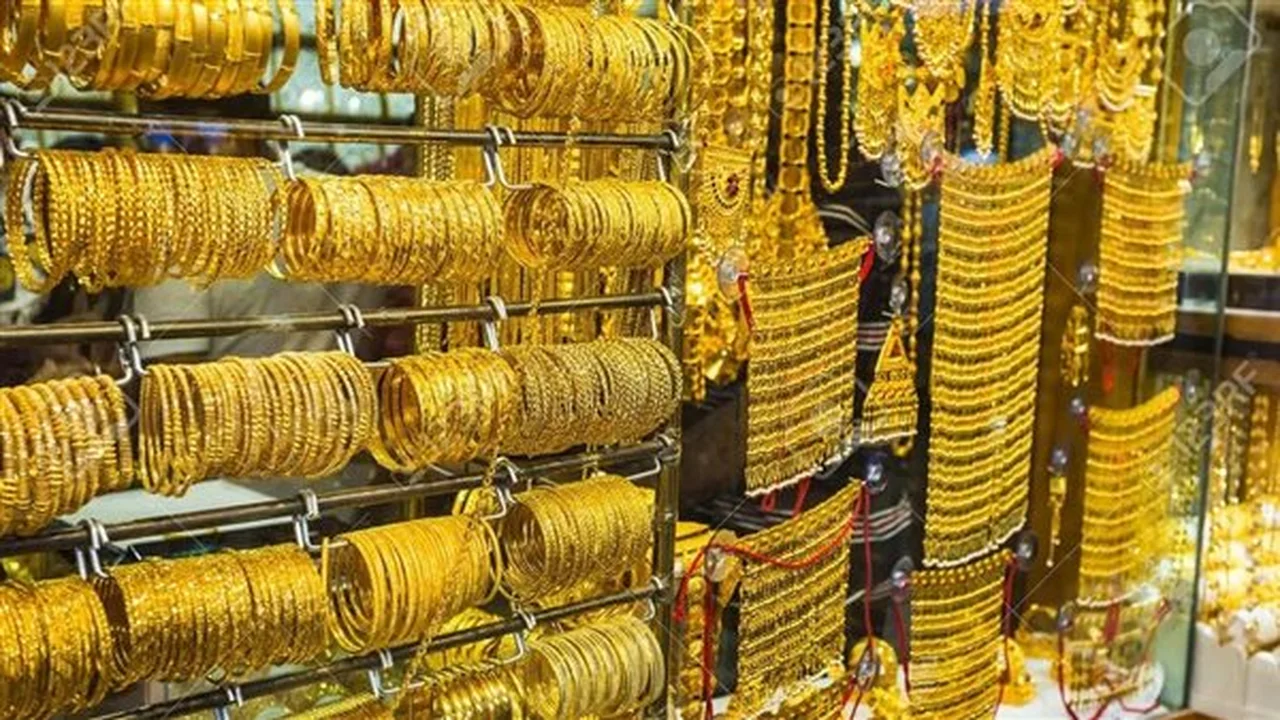 سعر جرام الذهب عيار 21 في مصر يصعد إلى 7160 جنيها بفضل الأسواق